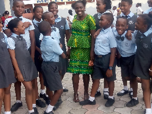 Melly International School