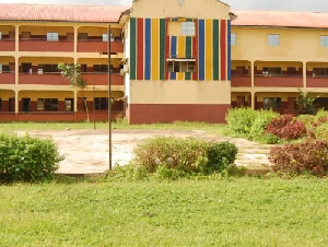  Peakan International School