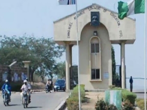 Emmanuel Alayande College of Education
